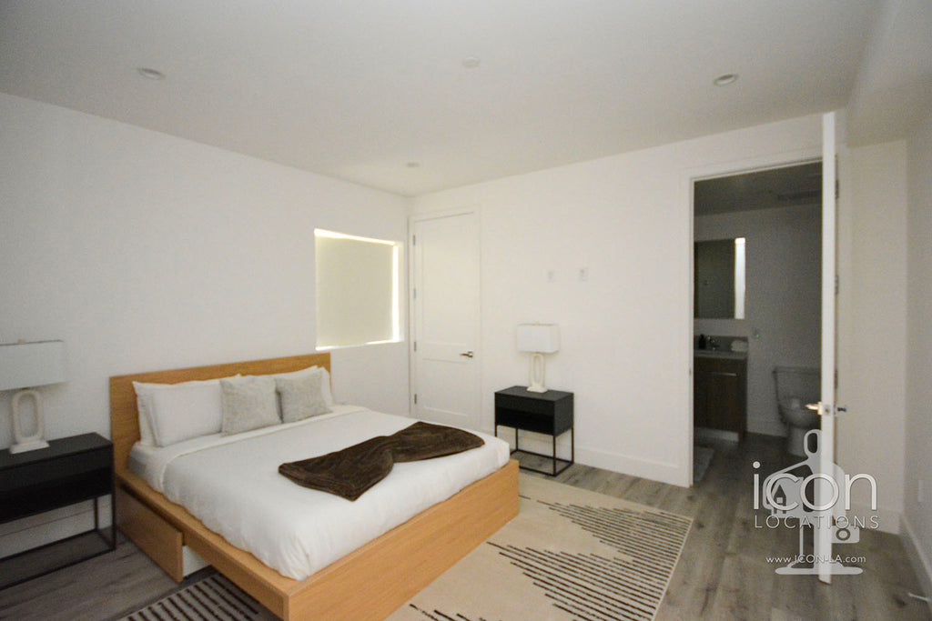 Apartment Bldg- APT2017