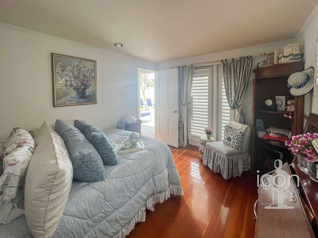 Beach House - BH3098
