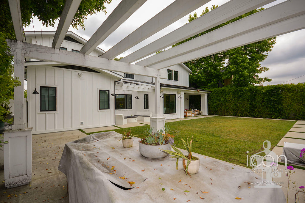 Modern Colonial - COLO2041