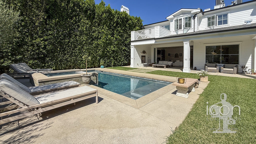 Modern Colonial - COLO2048