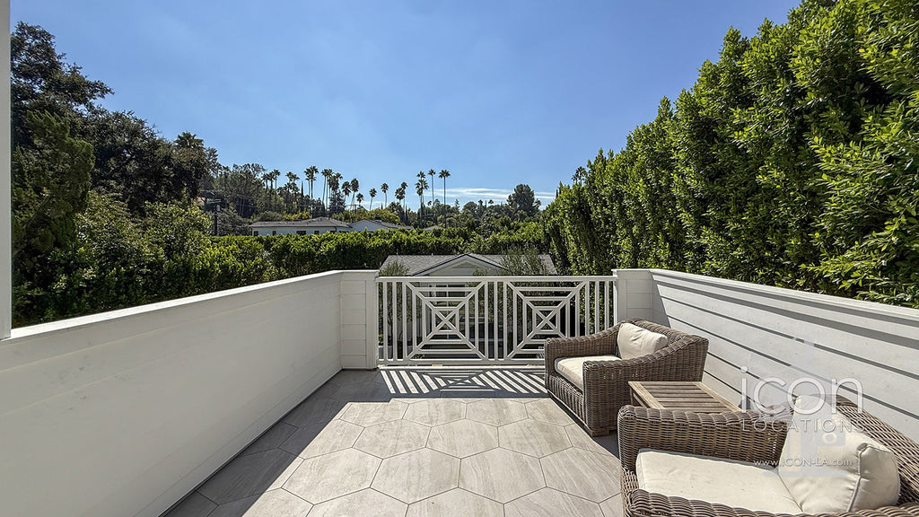 Modern Colonial - COLO2048