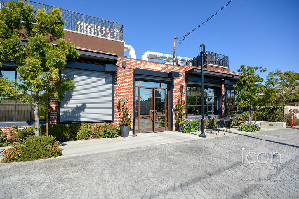 COMM2080 - Stages+Courtyards+Design Offices