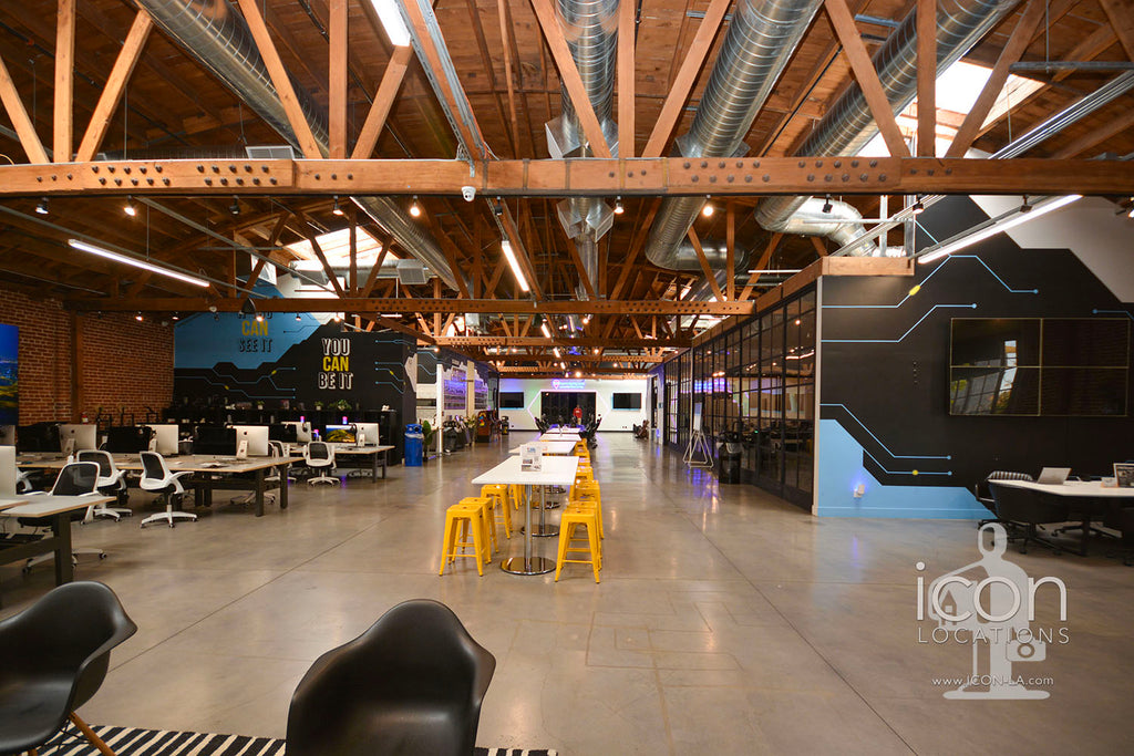 COMM2080 - Stages+Courtyards+Design Offices