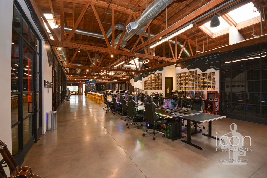 COMM2080 - Stages+Courtyards+Design Offices