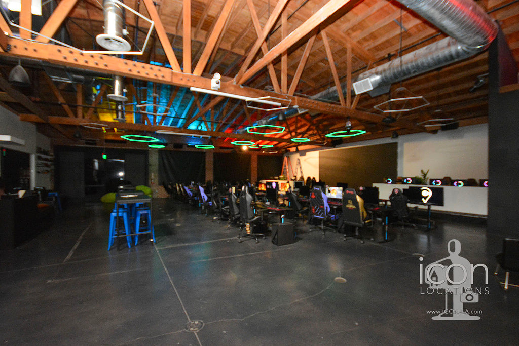 COMM2080 - Stages+Courtyards+Design Offices