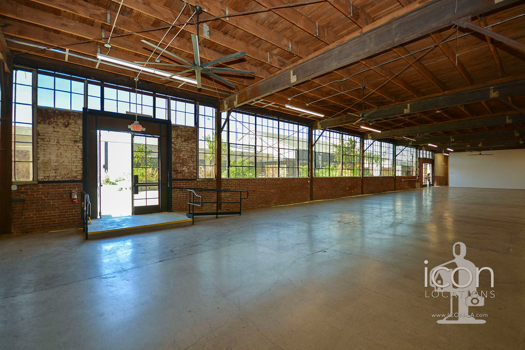 COMM2080 - Stages+Courtyards+Design Offices