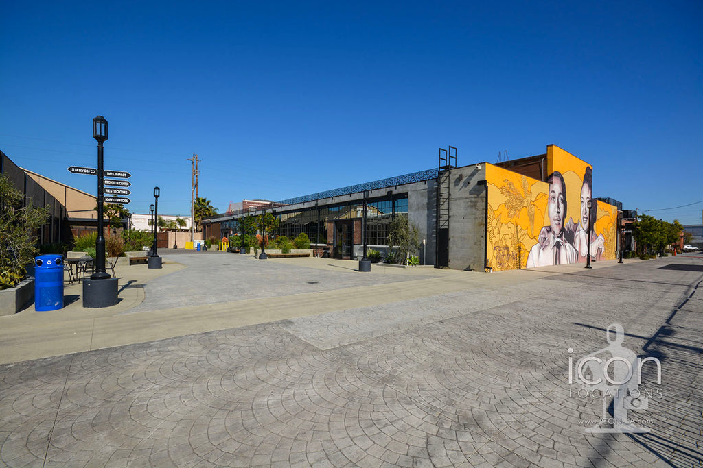 COMM2080 - Stages+Courtyards+Design Offices