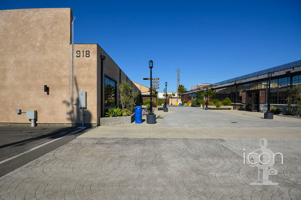 COMM2080 - Stages+Courtyards+Design Offices