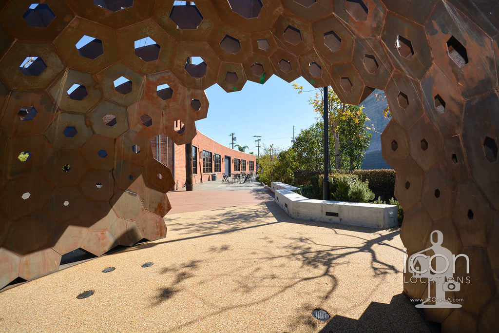 COMM2080 - Stages+Courtyards+Design Offices