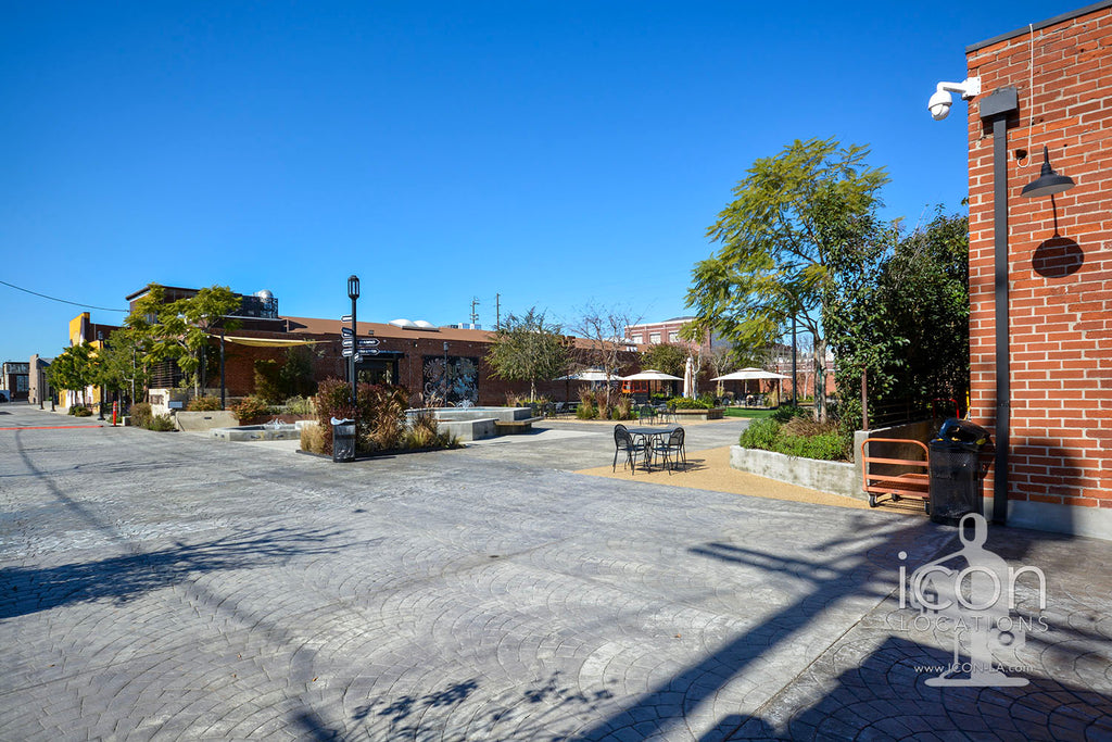 COMM2080 - Stages+Courtyards+Design Offices