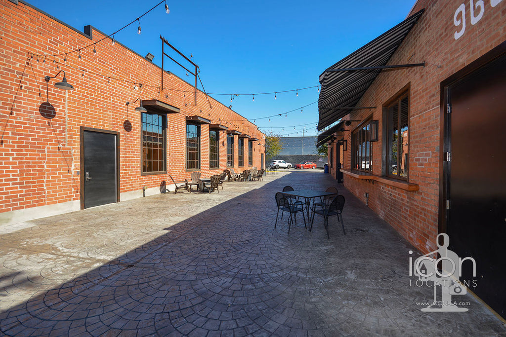 COMM2080 - Stages+Courtyards+Design Offices