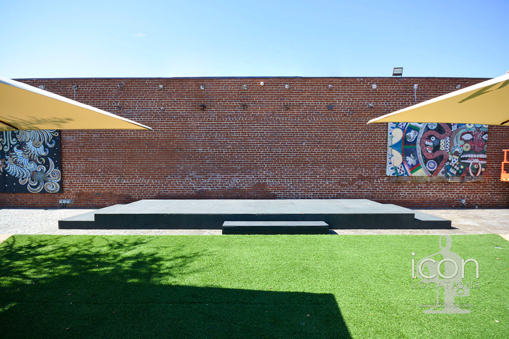 COMM2080 - Stages+Courtyards+Design Offices