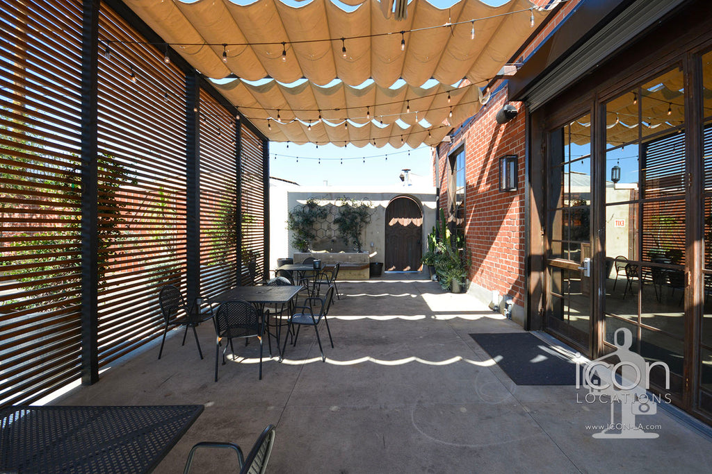 COMM2080 - Stages+Courtyards+Design Offices