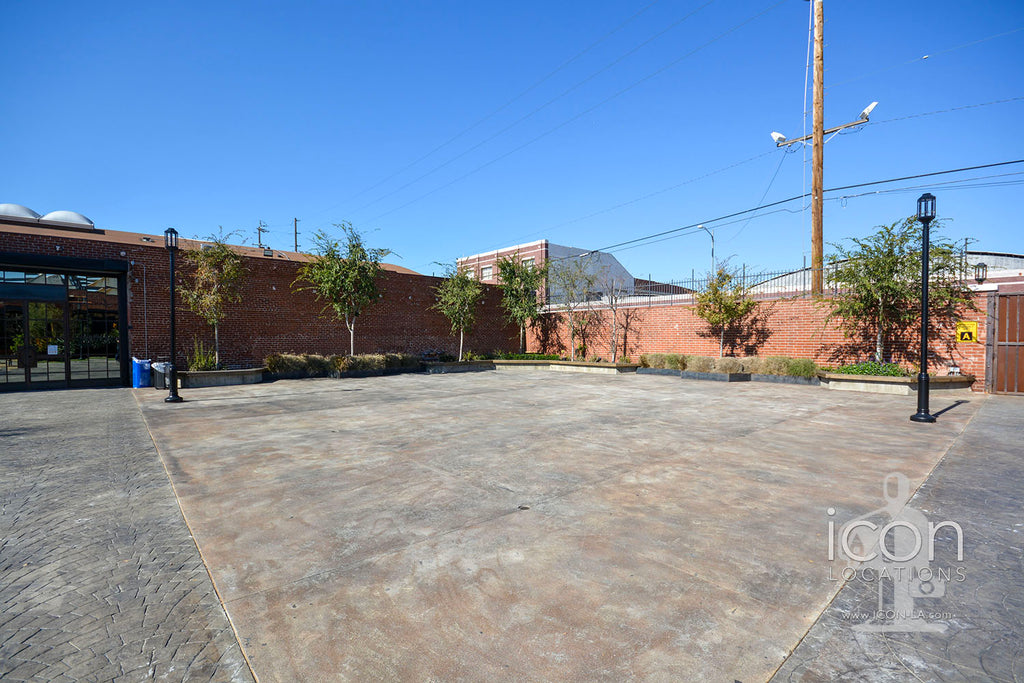 COMM2080 - Stages+Courtyards+Design Offices