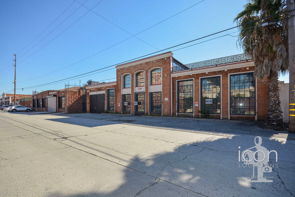 COMM2080 - Stages+Courtyards+Design Offices