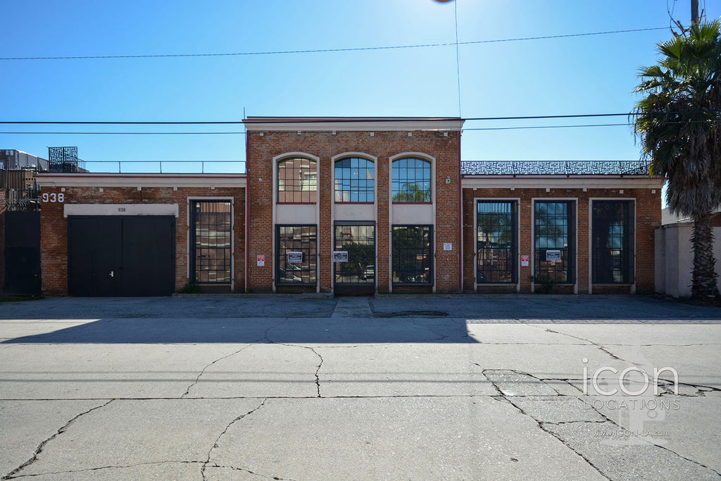 COMM2080 - Stages+Courtyards+Design Offices