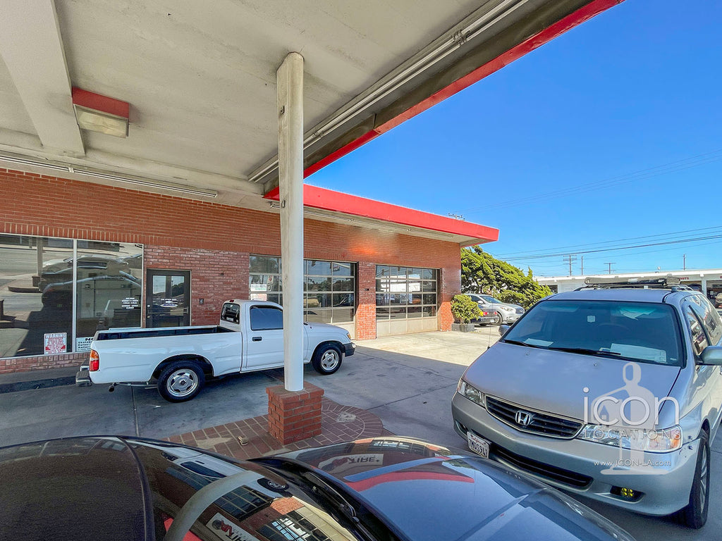 Gas Station, Auto Repair, Tire Service, Auto Parts - COMM2086