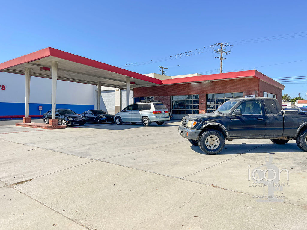 Gas Station, Auto Repair, Tire Service, Auto Parts - COMM2086