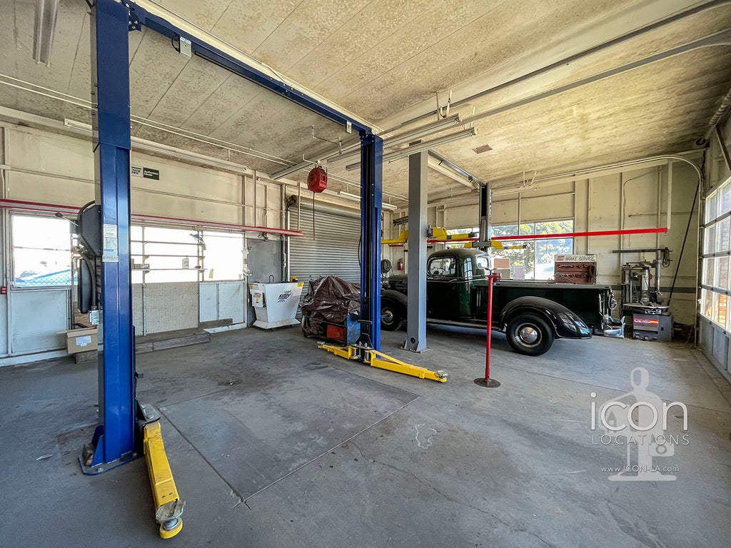 Gas Station, Auto Repair, Tire Service, Auto Parts - COMM2086