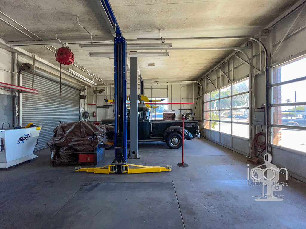 Gas Station, Auto Repair, Tire Service, Auto Parts - COMM2086