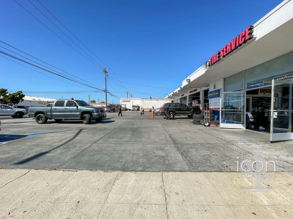 Gas Station, Auto Repair, Tire Service, Auto Parts - COMM2086