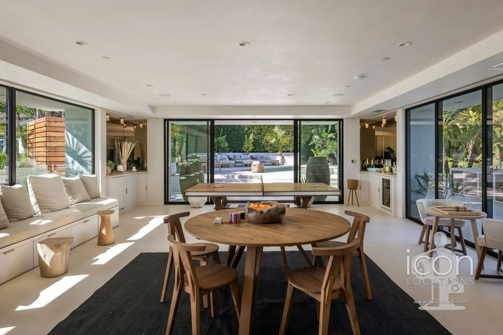 Contemporary - CONT2049