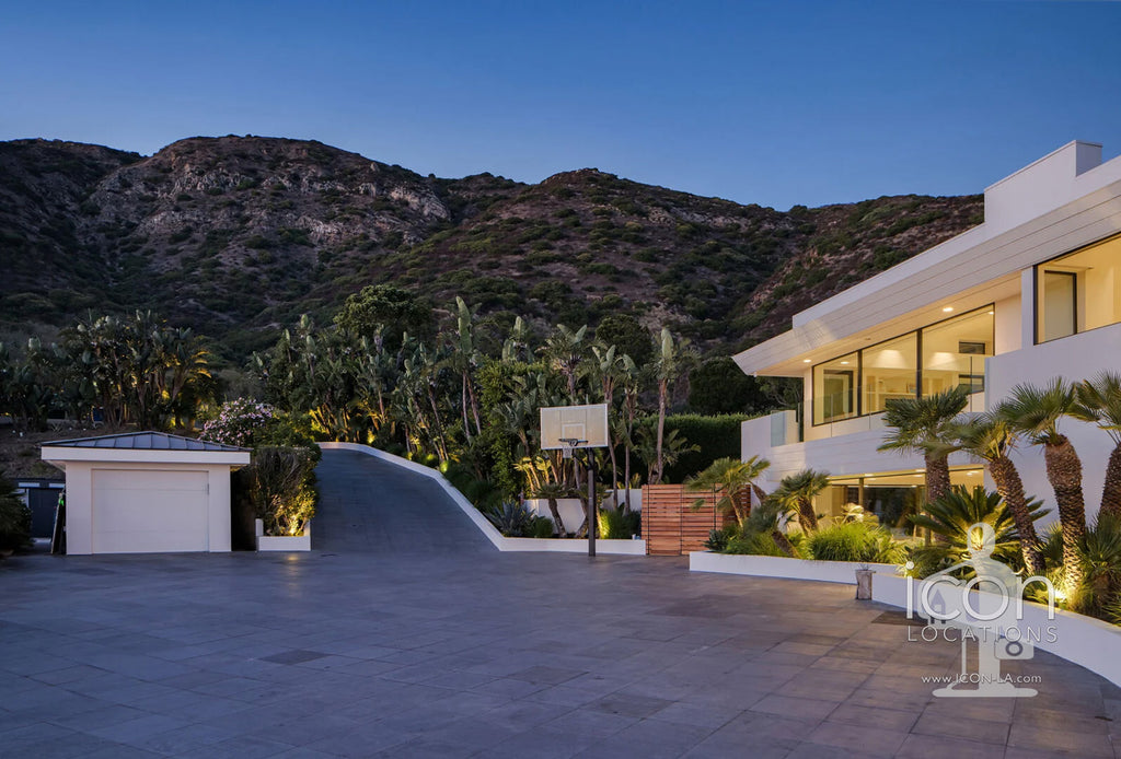 Contemporary - CONT2049