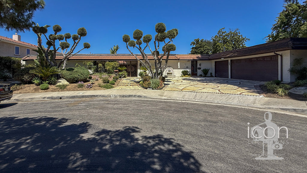 Contemporary - CONT2051