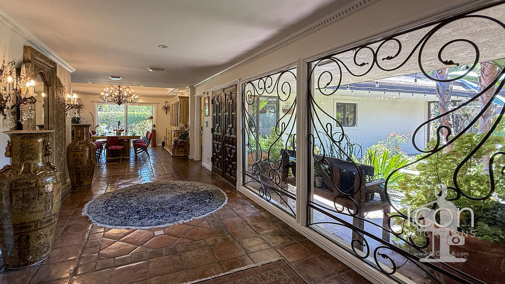 Contemporary - CONT2051