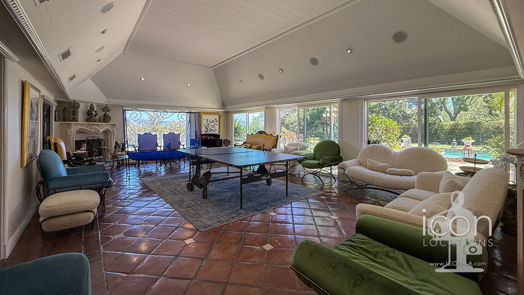 Contemporary - CONT2051