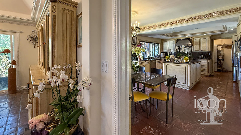 Contemporary - CONT2051