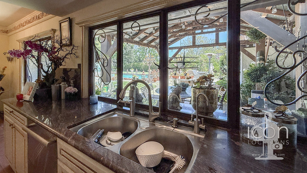 Contemporary - CONT2051