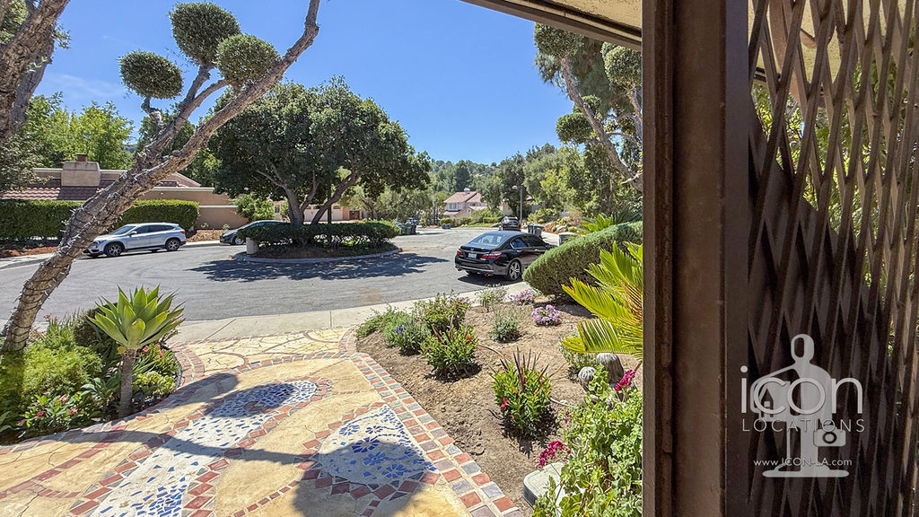 Contemporary - CONT2051