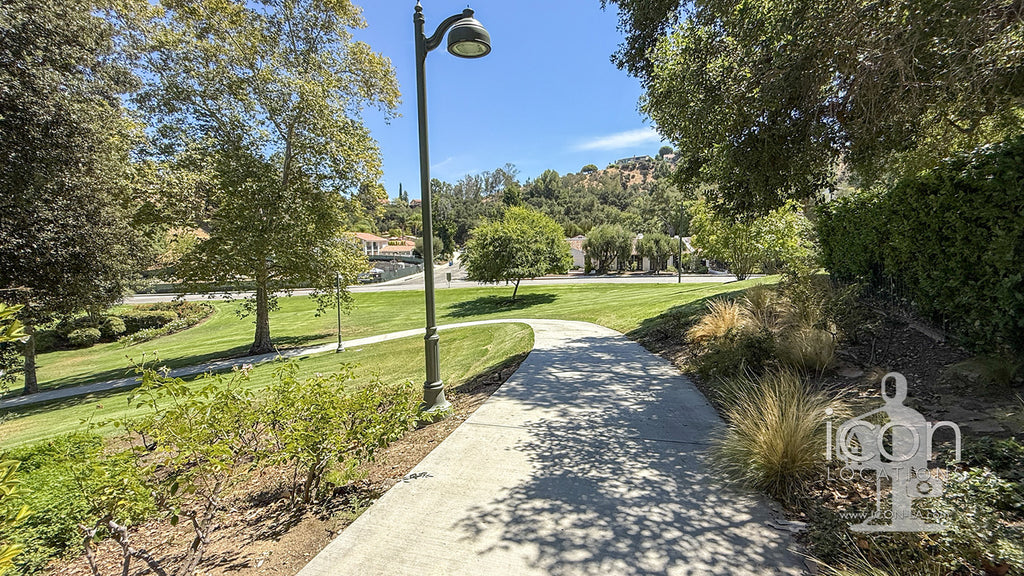 Contemporary - CONT2051