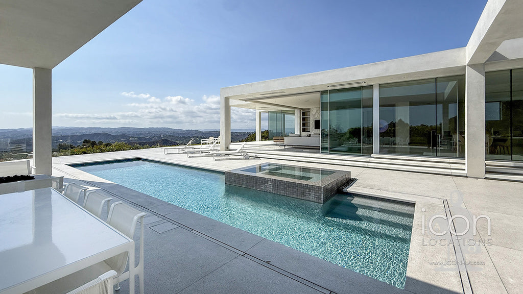 Contemporary - CONT2052