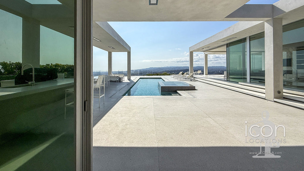 Contemporary - CONT2052