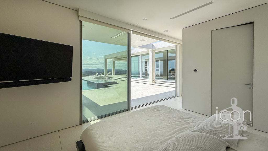 Contemporary - CONT2052