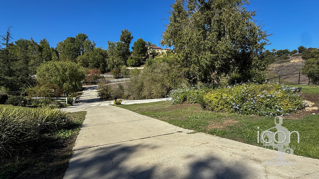 Contemporary - CONT2053