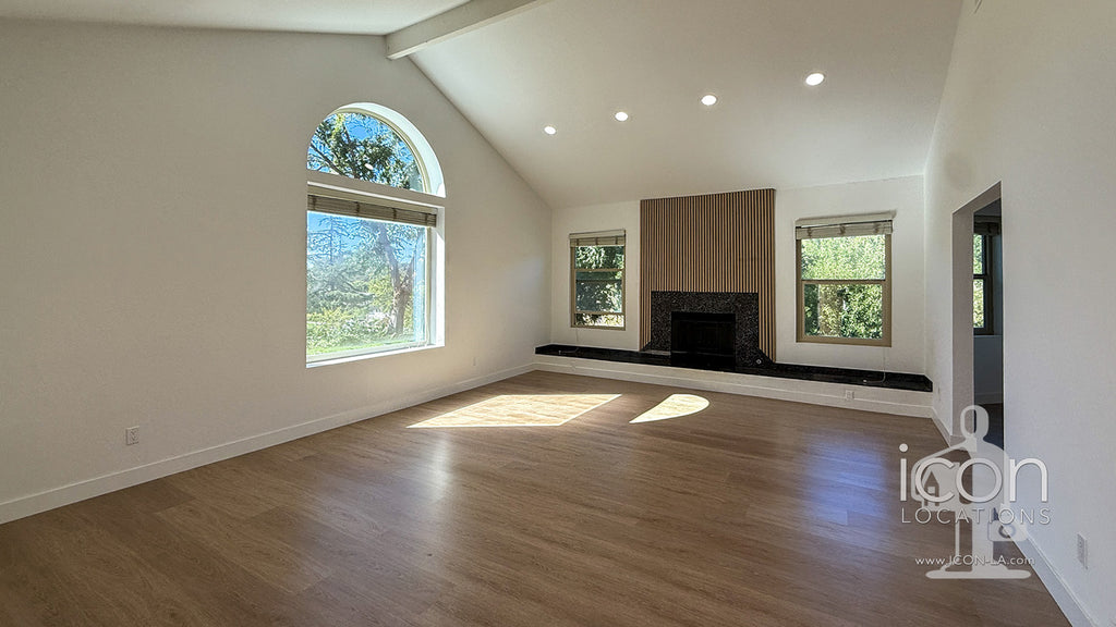 Contemporary - CONT2053