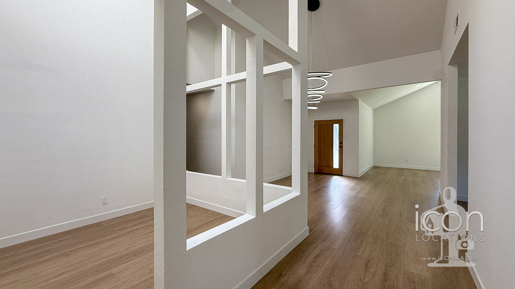 Contemporary - CONT2053