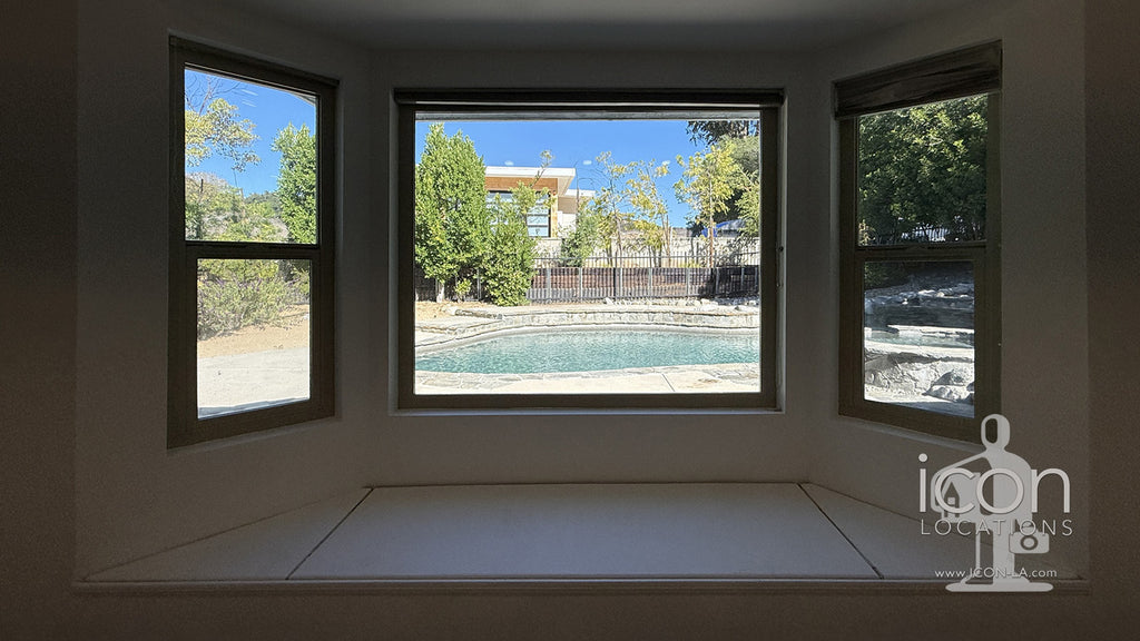 Contemporary - CONT2053