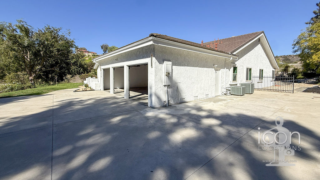 Contemporary - CONT2053