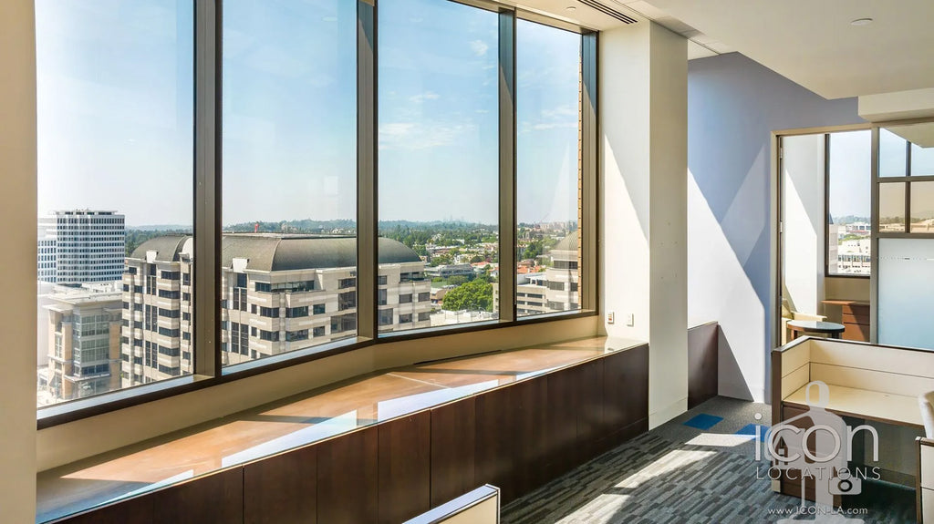 COMM3992 - Offices/Penthouse/Roof Deck