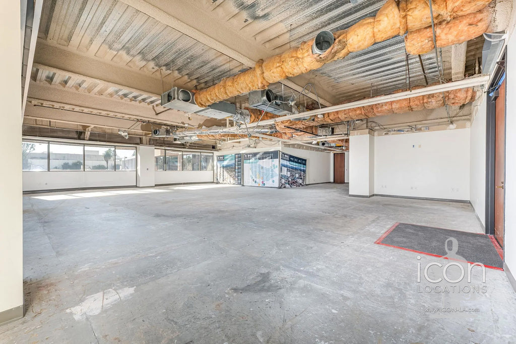 COMM3992 - Offices/Penthouse/Roof Deck