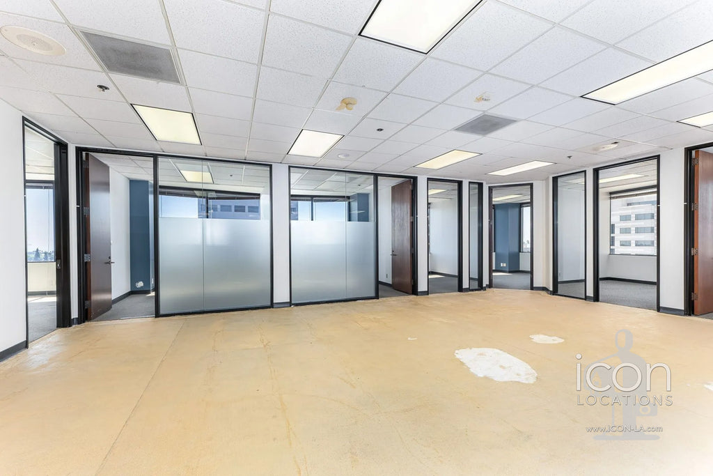 COMM3992 - Offices/Penthouse/Roof Deck