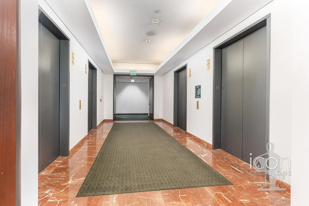 COMM3992 - Offices/Penthouse/Roof Deck