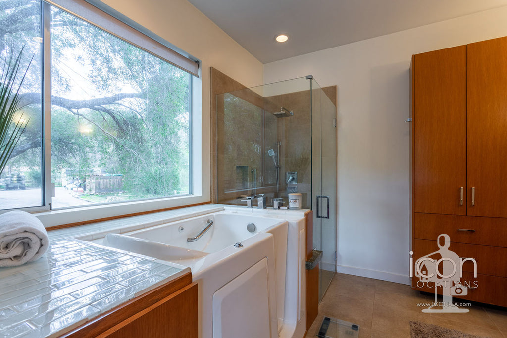 Lake House - LAKE2010