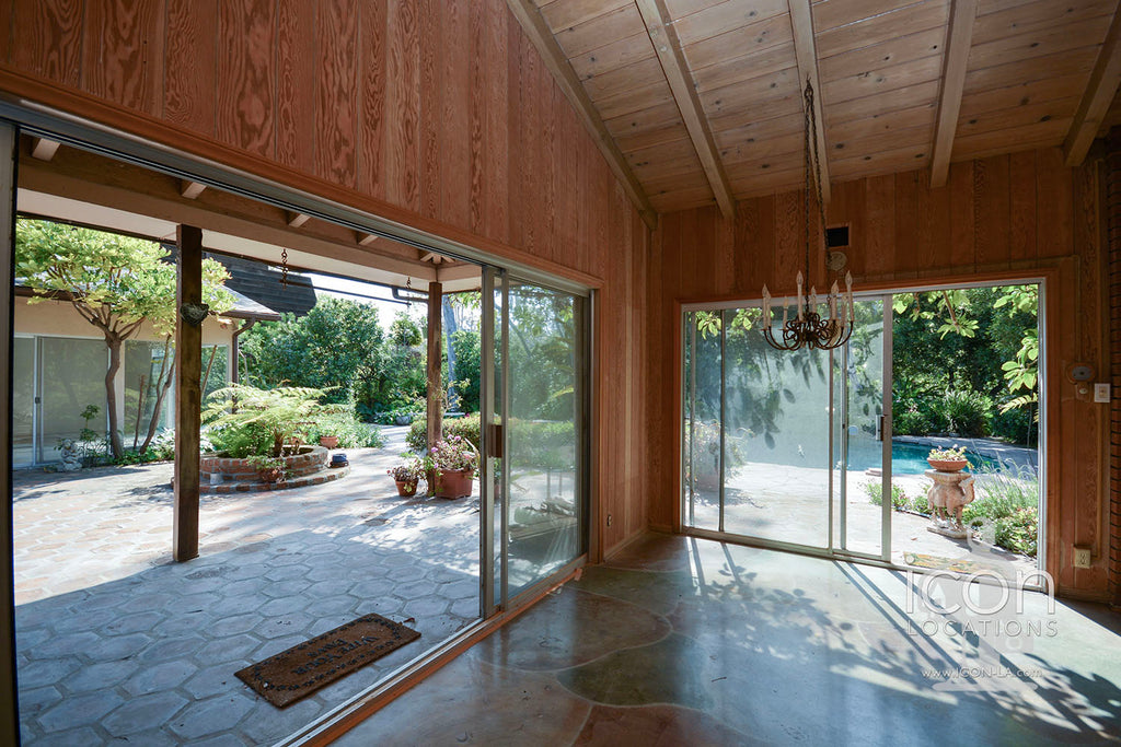 Mid Century - MID2073