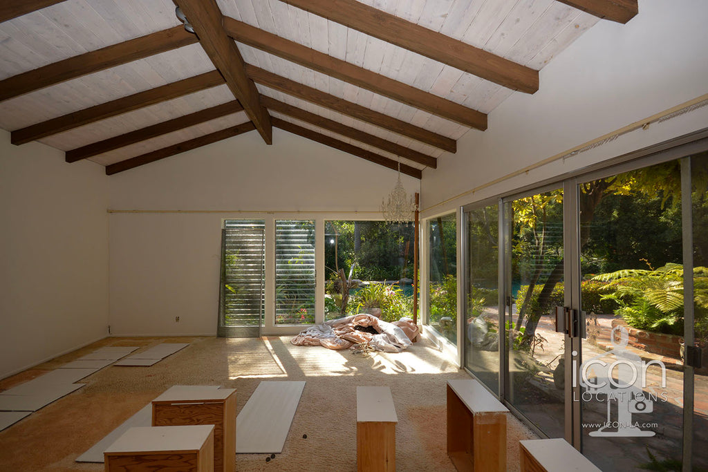 Mid Century - MID2073