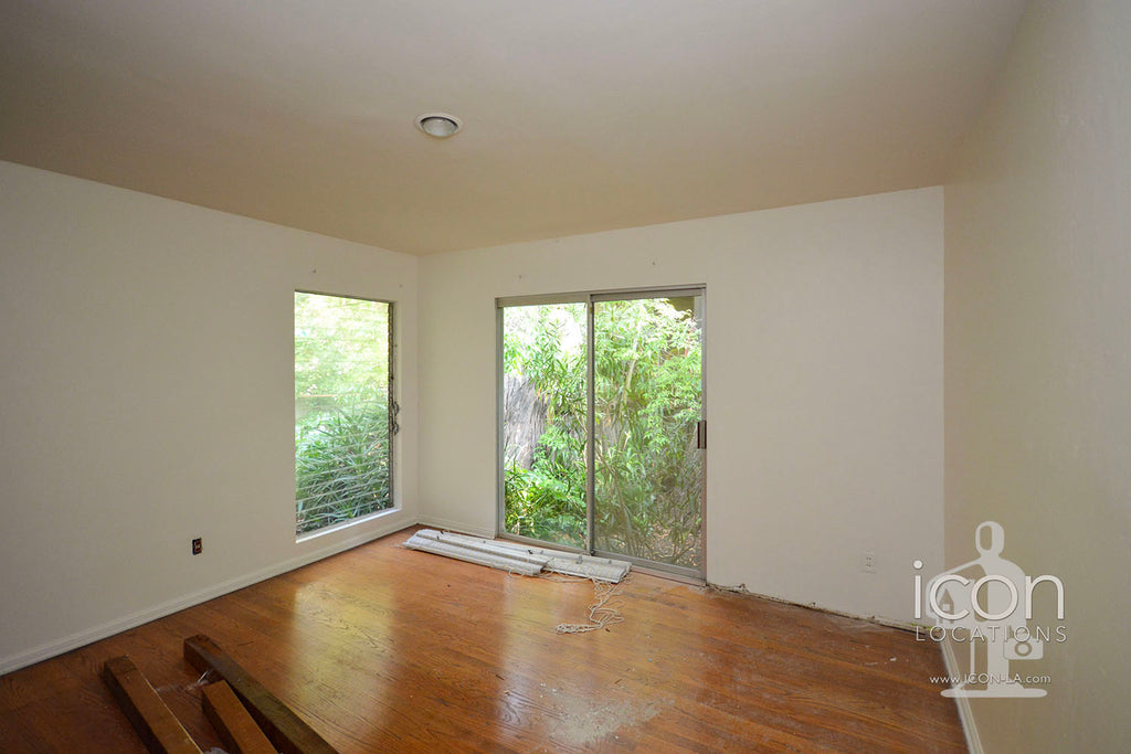 Mid Century - MID2073